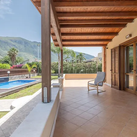 Kamara Villa